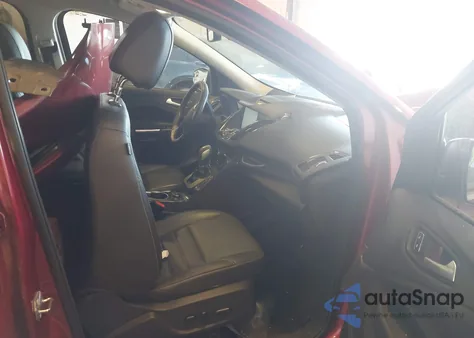 2015 Ford Escape Titanium z USA, uszkodzony, nr VIN 1FMCU9JX2FUB67961